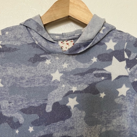 🟢 3 for $15. Girls Belle du Jour pajama top and bottom set- SZ Small - Picture 5 of 15